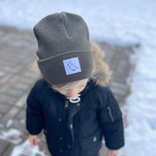 Load image into Gallery viewer, Petal Waffle Knit Beanie