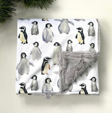 Load image into Gallery viewer, Penguin Cozy Blanket