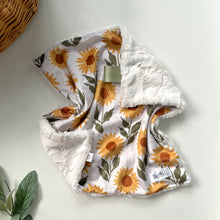 Load image into Gallery viewer, Sunflower Lovey