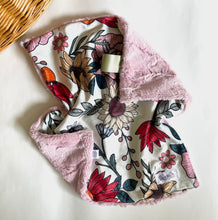 Load image into Gallery viewer, Vintage Wildflower Lovey