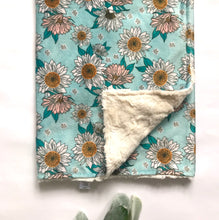 Load image into Gallery viewer, Boho Floral Blanket