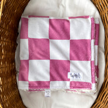 Load image into Gallery viewer, Mauve Retro Check Cozy Blanket