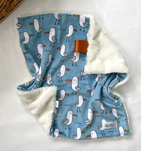 Load image into Gallery viewer, Seagull Lovey
