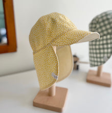 Load image into Gallery viewer, Yellow Dot Sun Hat
