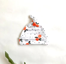 Load image into Gallery viewer, Clementine Top Knot Hat
